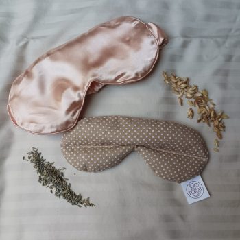   Könnyű álom: Luxus szatén szemmaszk és gyógynövényes szempárna egyben